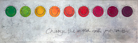 Wandbild in der Größe 190x60 cm mit 9 lächelnden Smileys auf einem hellgrauen Hintergrund. Die Botschaft des Bildes: 'Change the world with your smile' ist groß zu lesen.